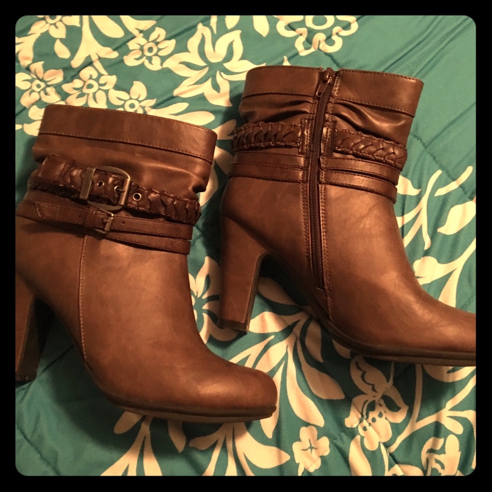 Pink & Pepper Boots